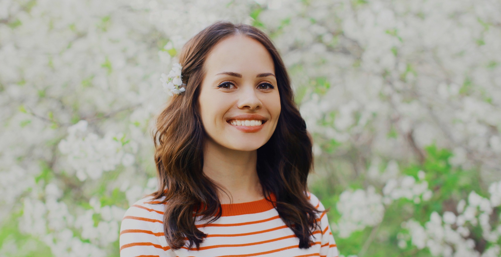 Will porcelain veneers give my teeth a new shape?