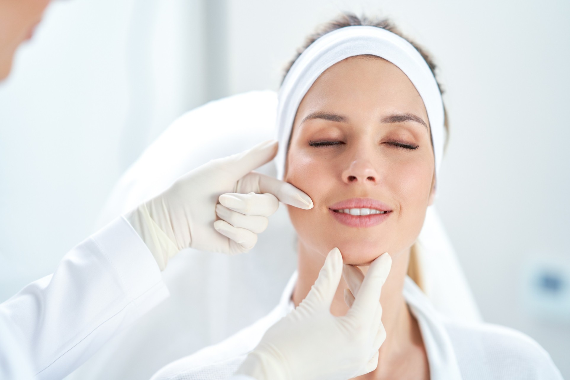 Are Lingual Braces or Invisalign Better for Adults?