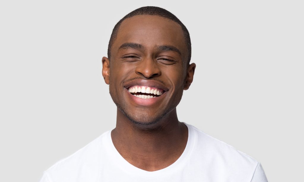 Doing porcelain veneers with dental implants? Things that make you go hmm…