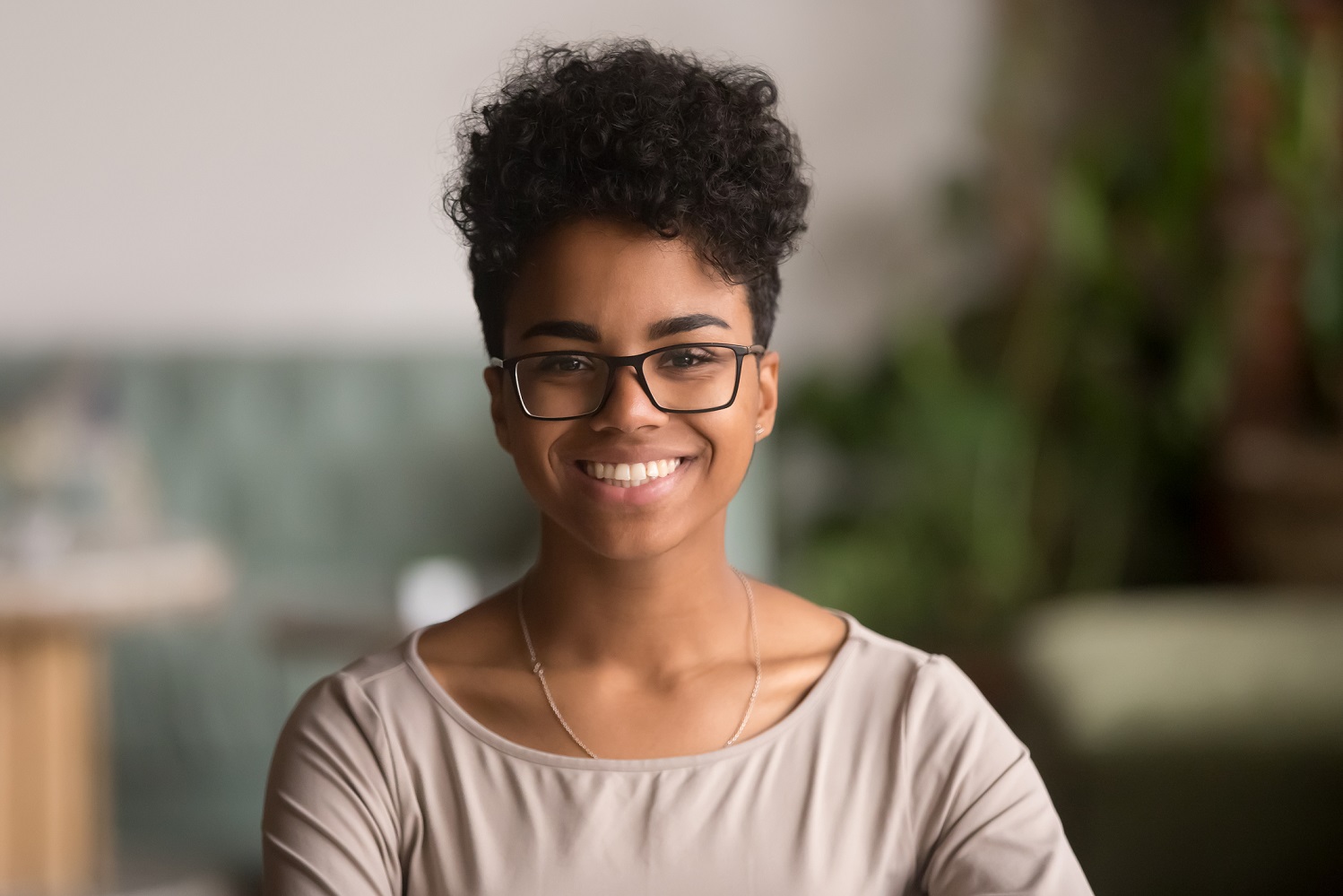 Five Fast Ways To Improve Your Smile